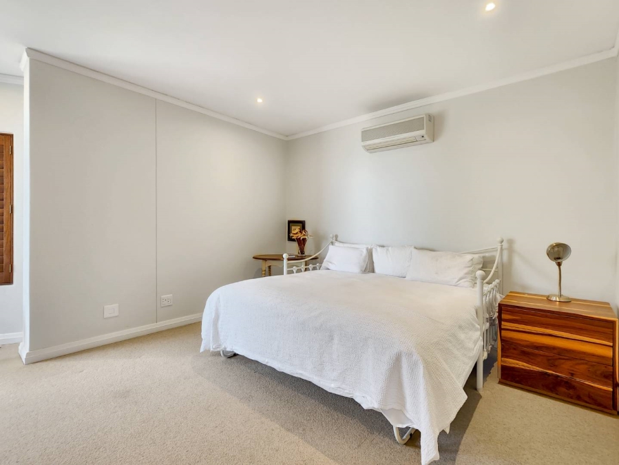 3 Bedroom Property for Sale in Mouille Point Western Cape